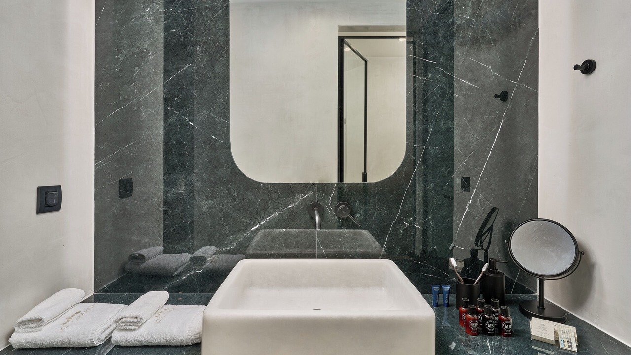 Photo of Bathroom in Ios