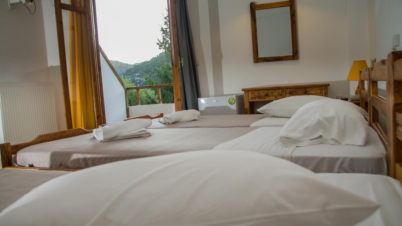 Photo of Bedroom in Omalos