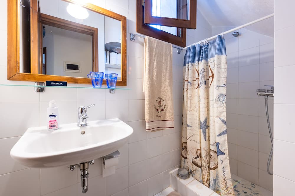 Photo of Bathroom in Krotiri