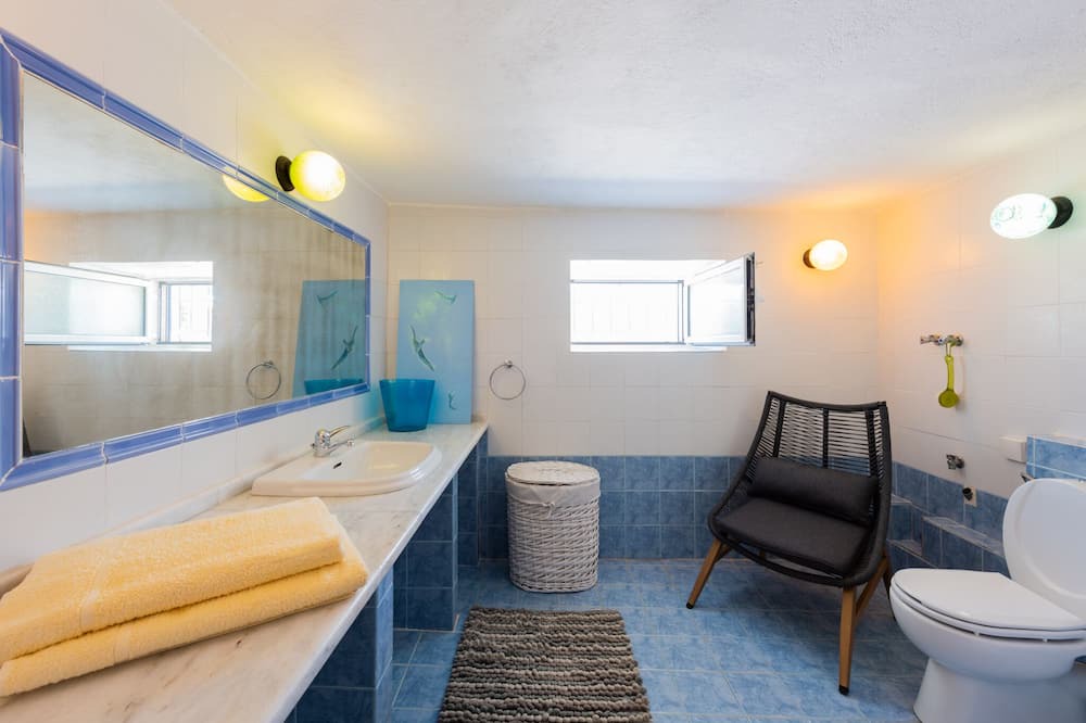 Photo of Bathroom in Krotiri
