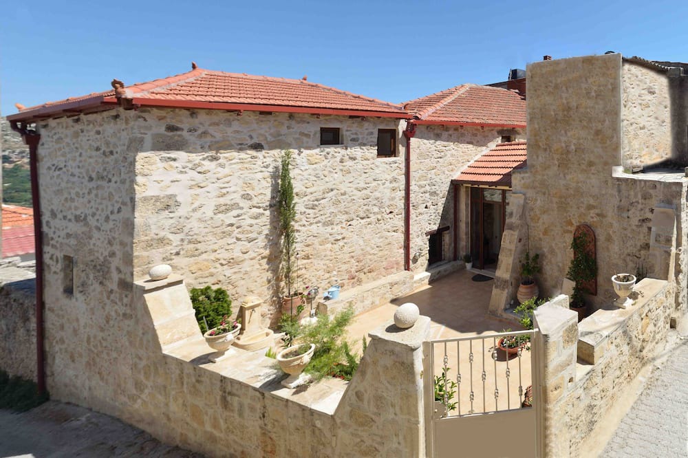 Photo of Others in Ayios Thomas