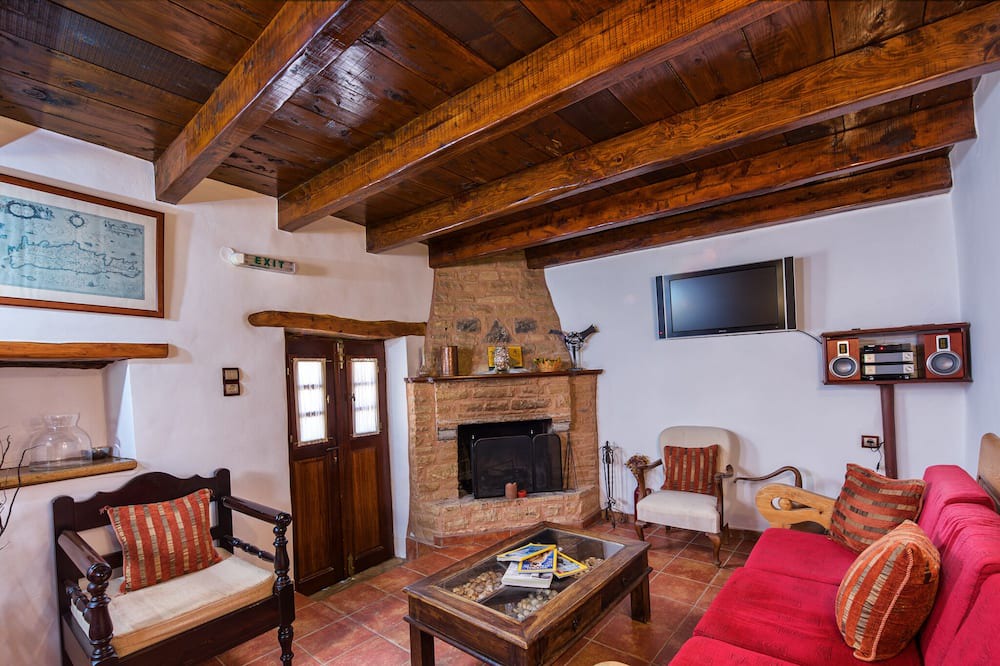 Photo of Livingroom in Anatoli