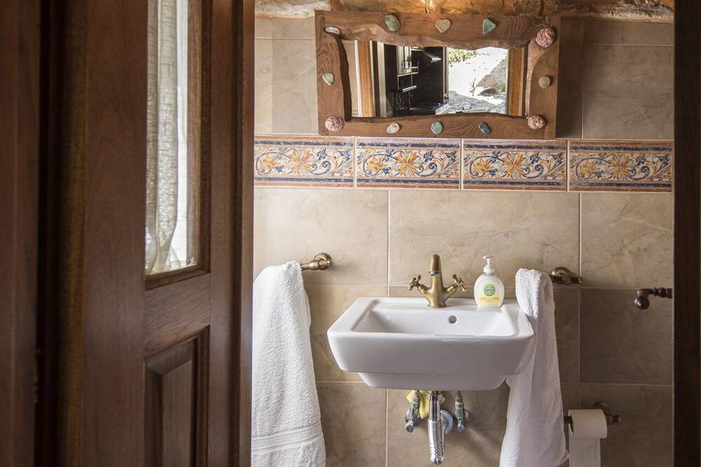 Photo of Bathroom in Anatoli