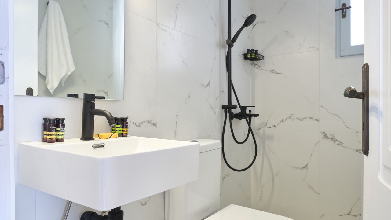Photo of Bathroom in Kimolos