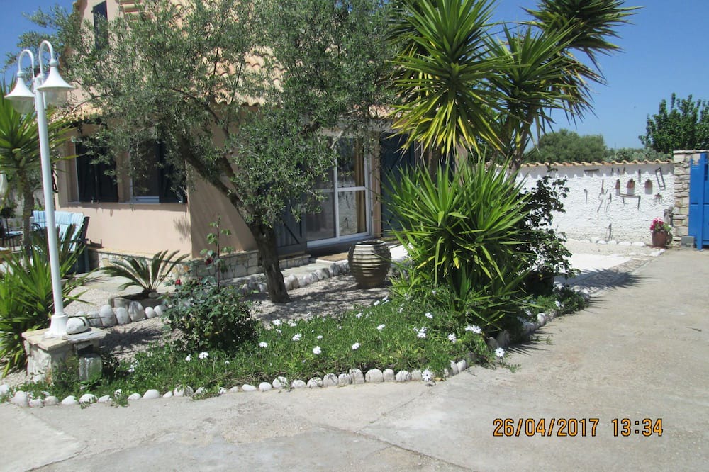 Photo of Outdoor in Messini