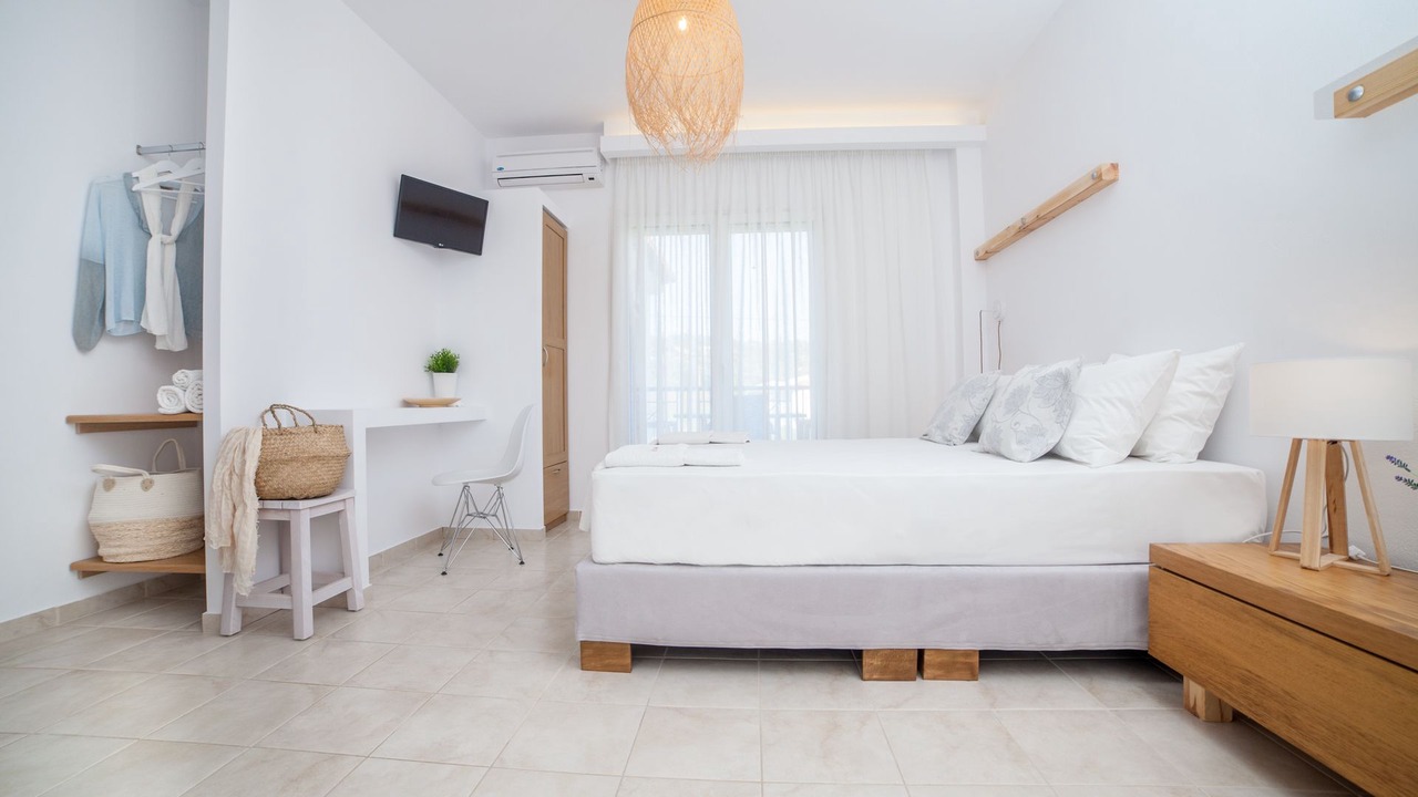 Photo of Bedroom in Foinikounta