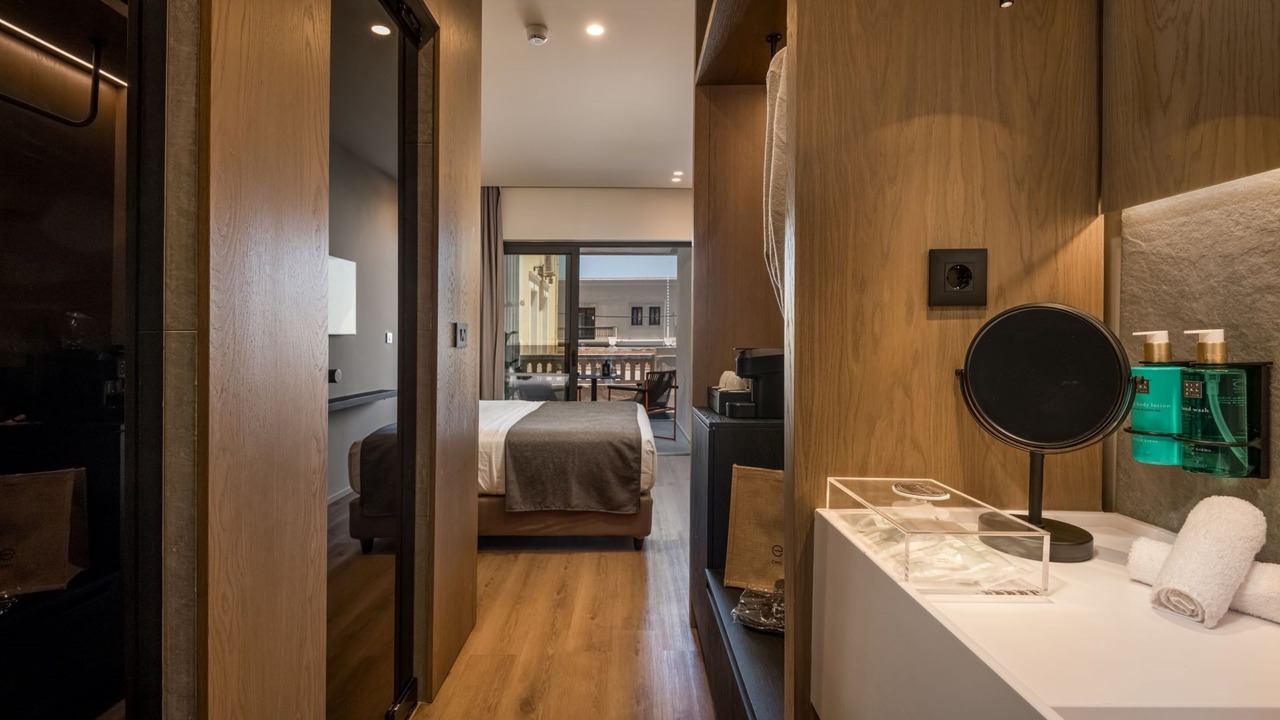 Photo of Bedroom in Pothia