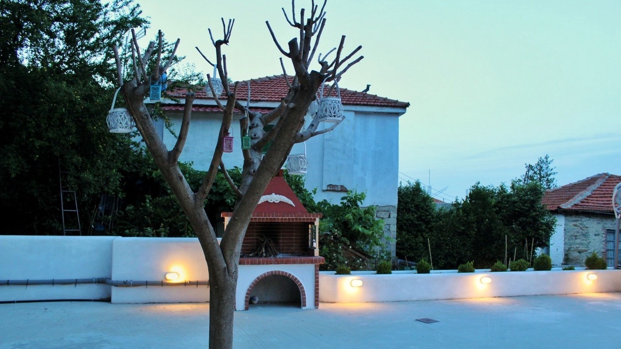 Photo of Outdoor in Makrirrakhi