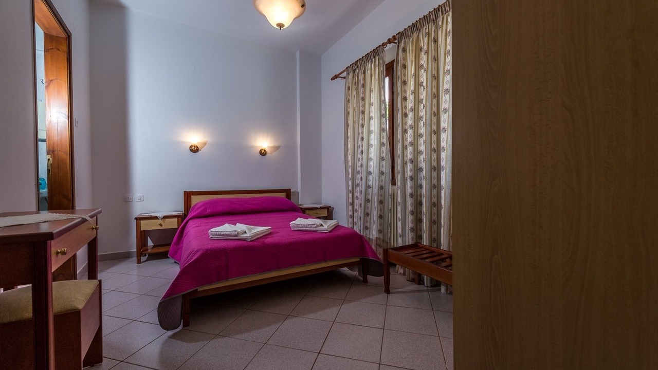 Photo of Bedroom in Makrirrakhi