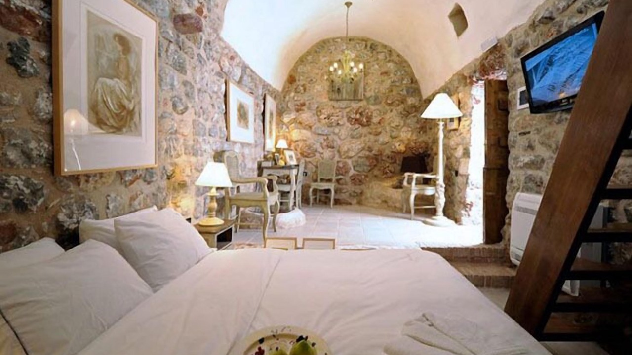 Photo of Bedroom in Lake Plastiras