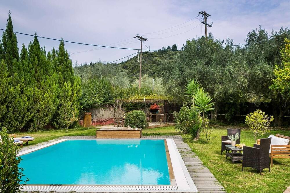Photo of Outdoor in Mikros Gialos