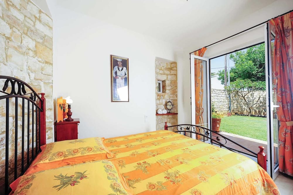 Photo of Bedroom in Prinos