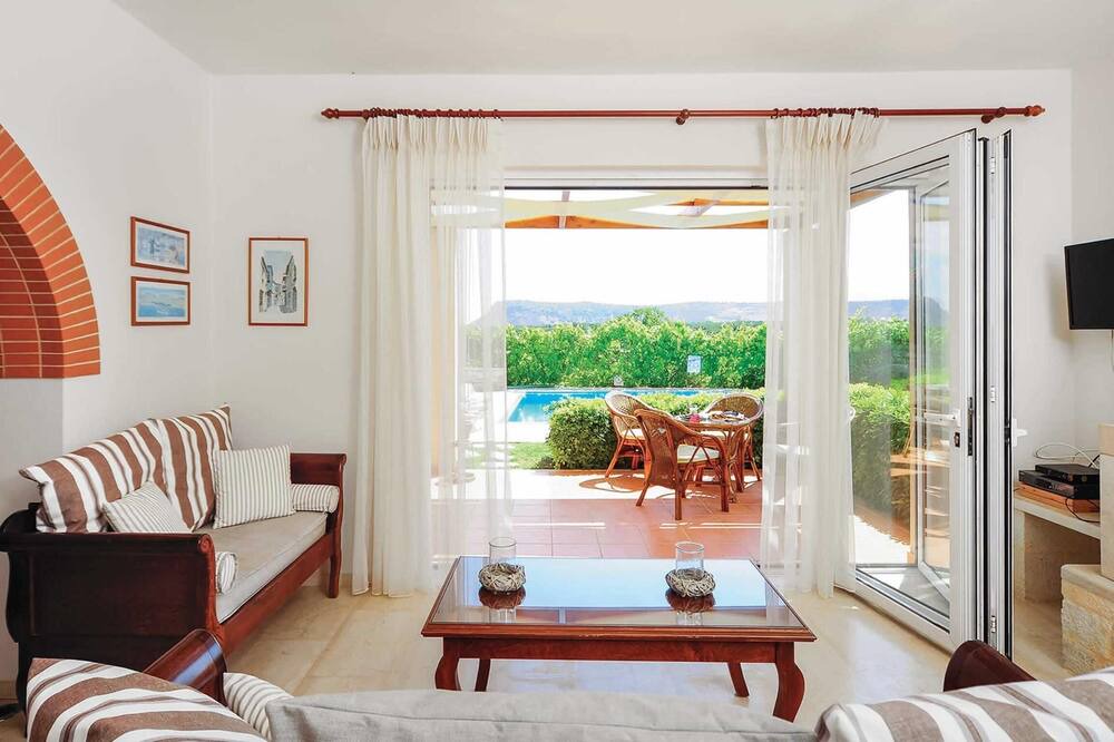 Photo of Livingroom in Prinos