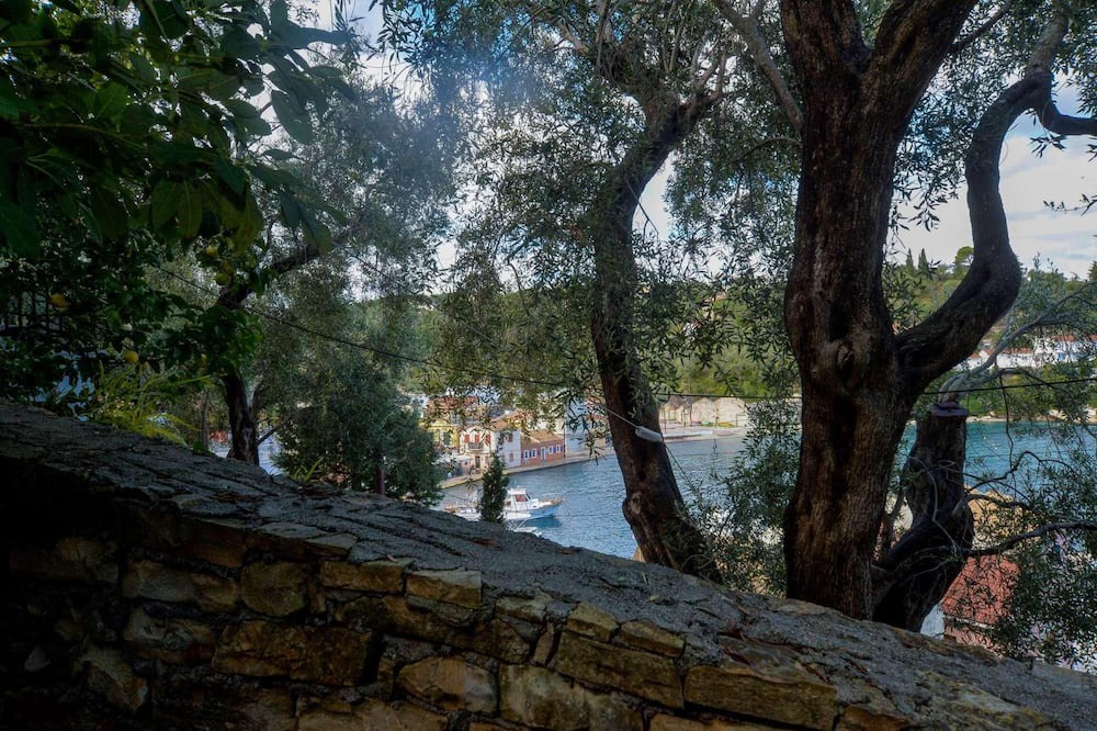 Photo of Outdoor in Longos