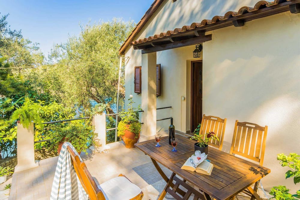 Photo of Bedroom in Longos