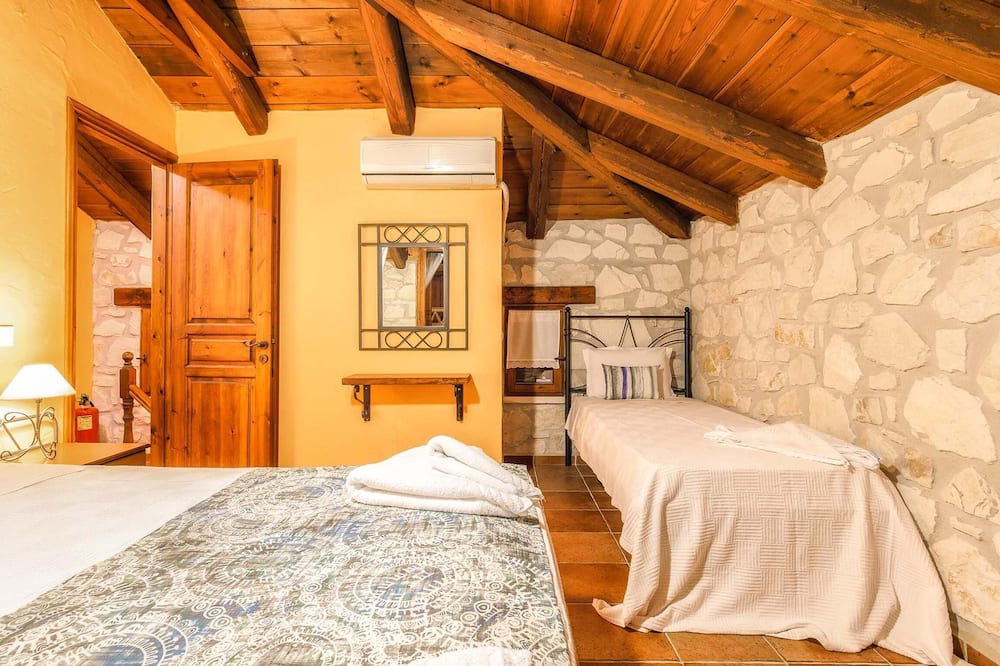 Photo of Bedroom in Xirokastello