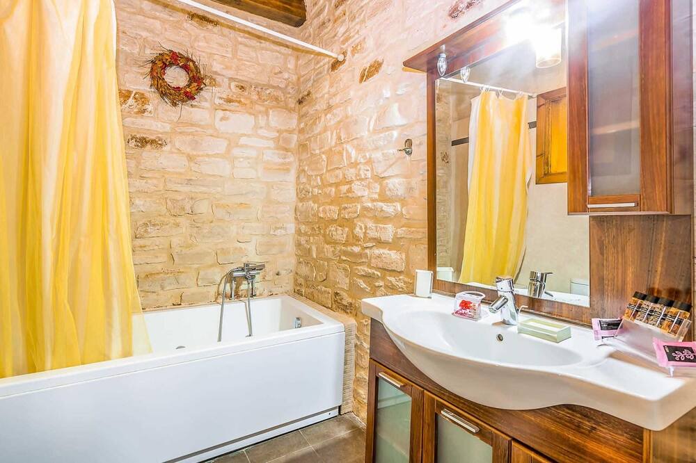 Photo of Bathroom in Asteri
