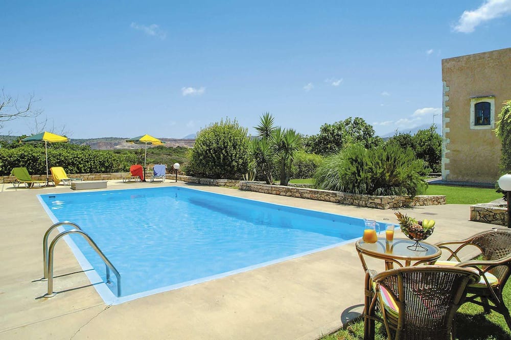 Photo of Outdoor in Prinos