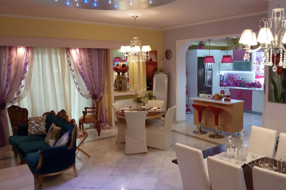 Photo of Livingroom in Velon