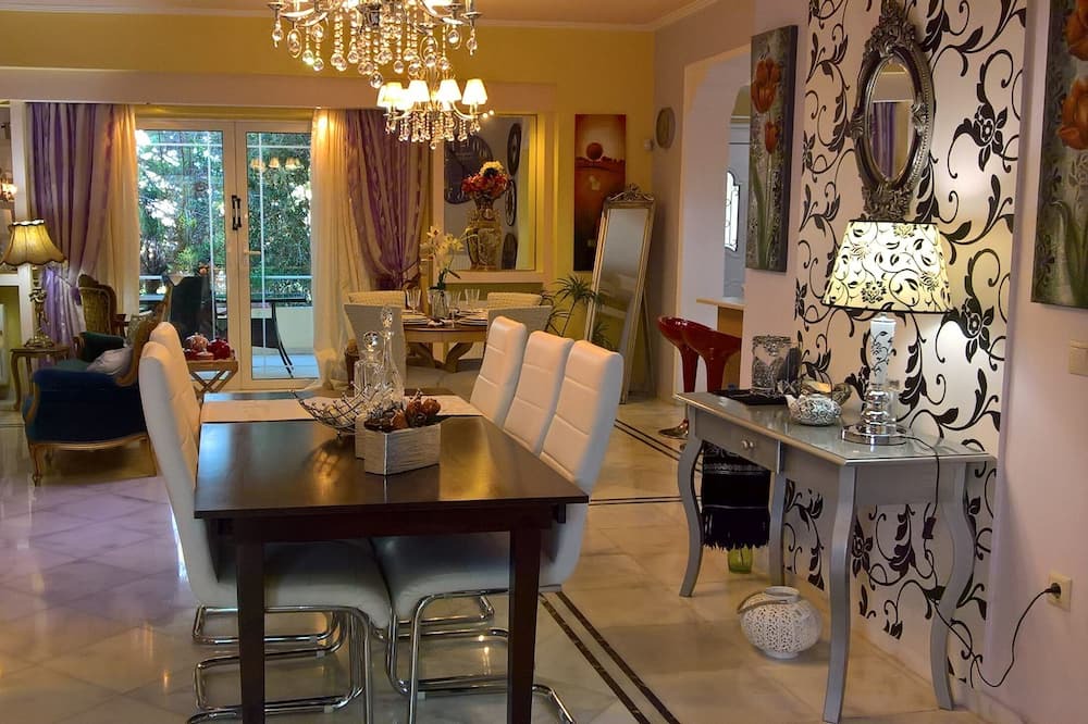 Photo of Livingroom in Velon