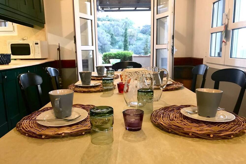 Photo of Kitchen in Vrontados