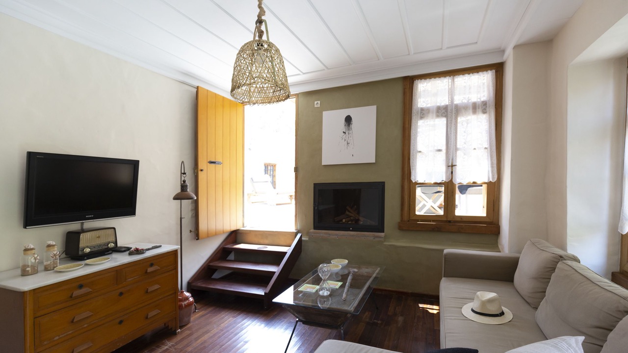 Photo of Livingroom in Agios Konstantinos
