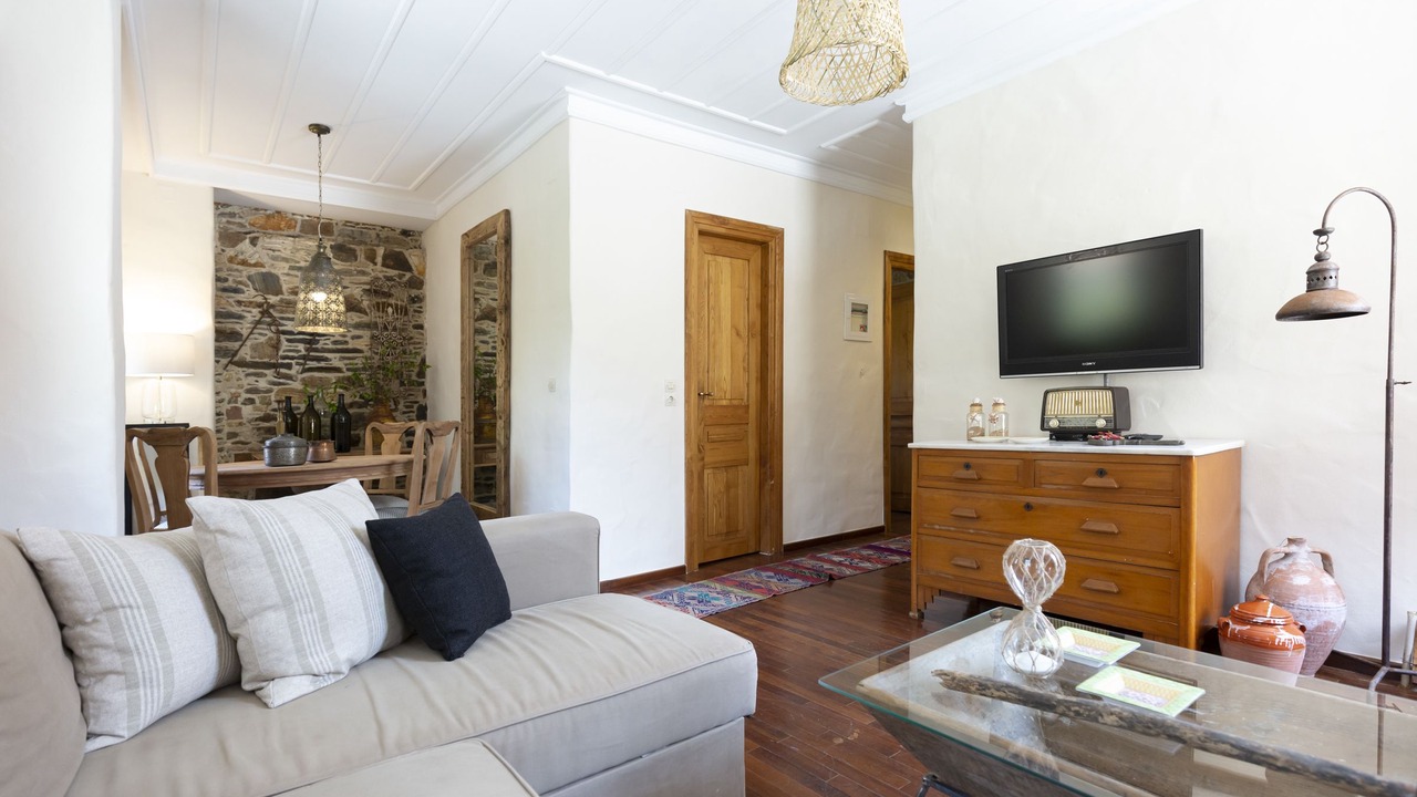 Photo of Livingroom in Agios Konstantinos