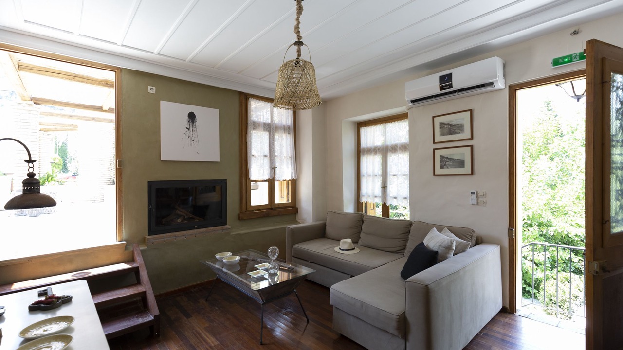 Photo of Livingroom in Agios Konstantinos