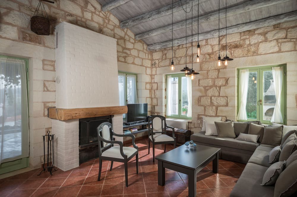 Photo of Livingroom in Filippos