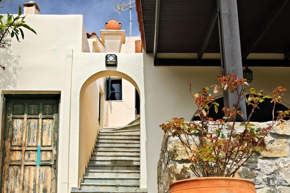 Photo of Outdoor in Anatoli