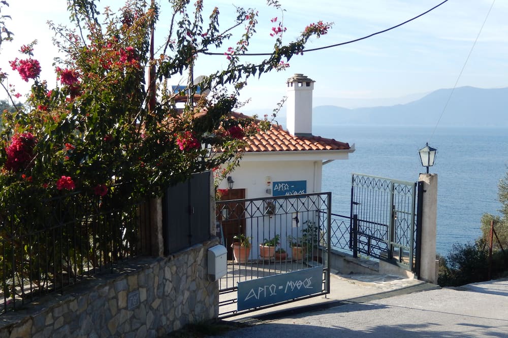 Photo of Outdoor in Trikeri