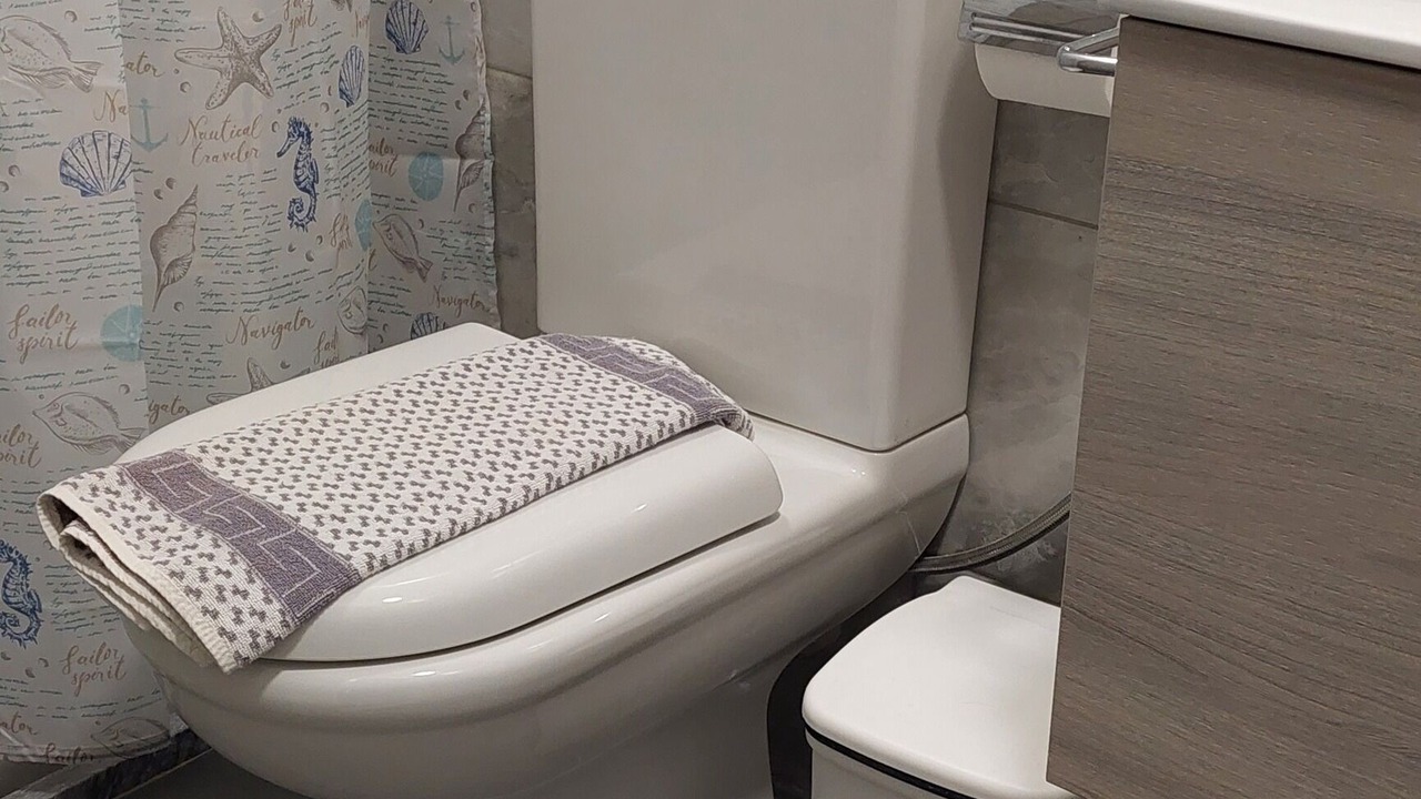 Photo of Bathroom in Minoa Pediada