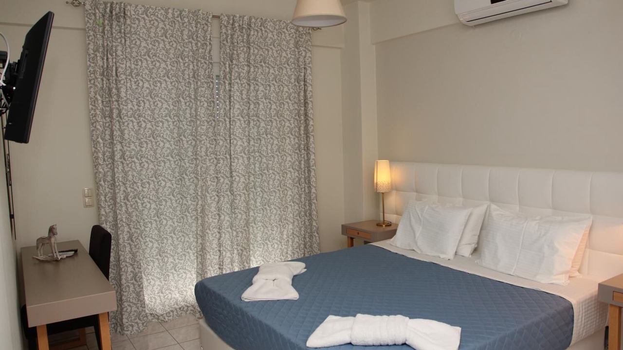 Photo of Bedroom in Neo Kalamaki
