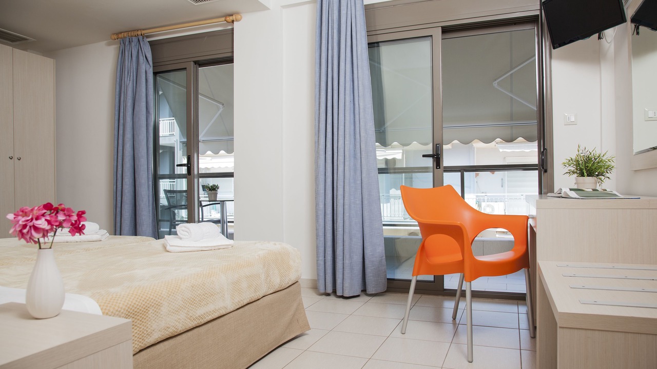 Photo of Bedroom in Flogita