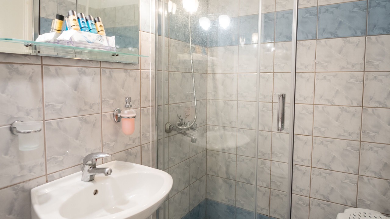 Photo of Bathroom in Lixouri