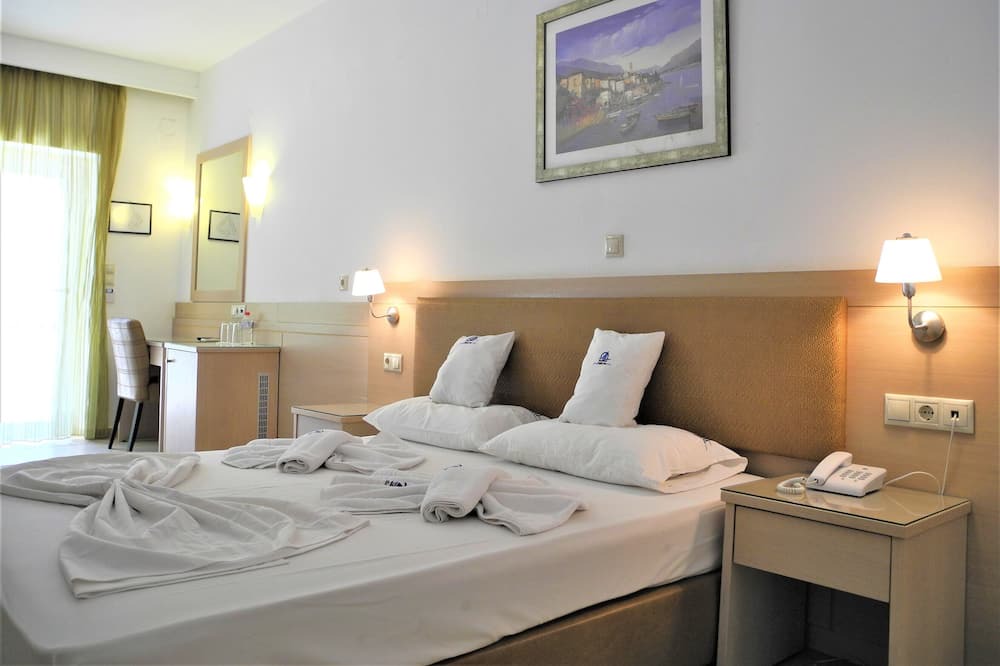 Photo of Bedroom in Kokinos Pirgos