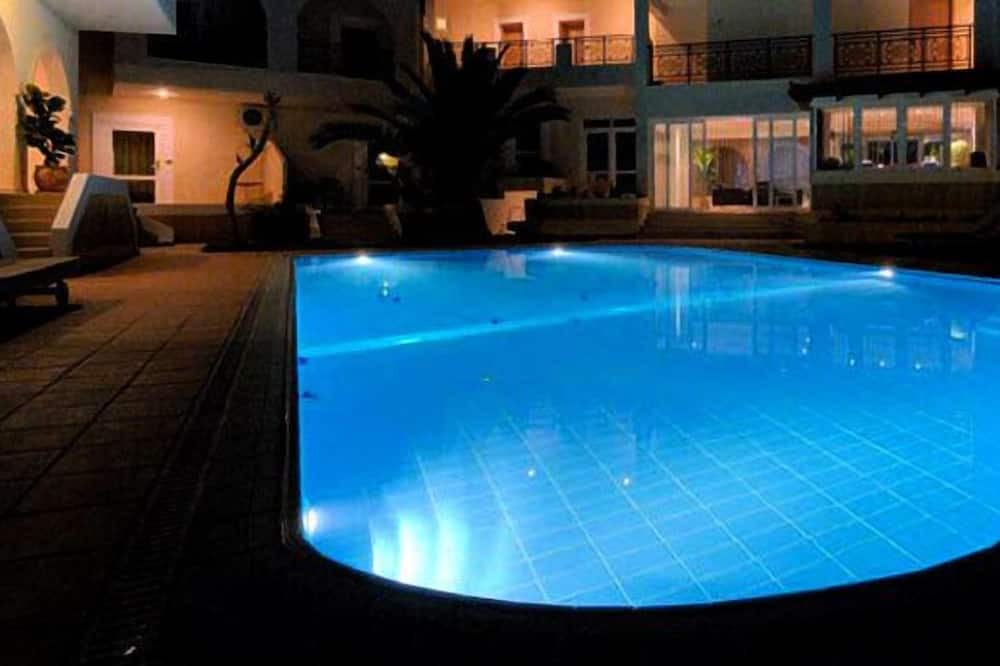 Photo of Outdoor in Kokinos Pirgos