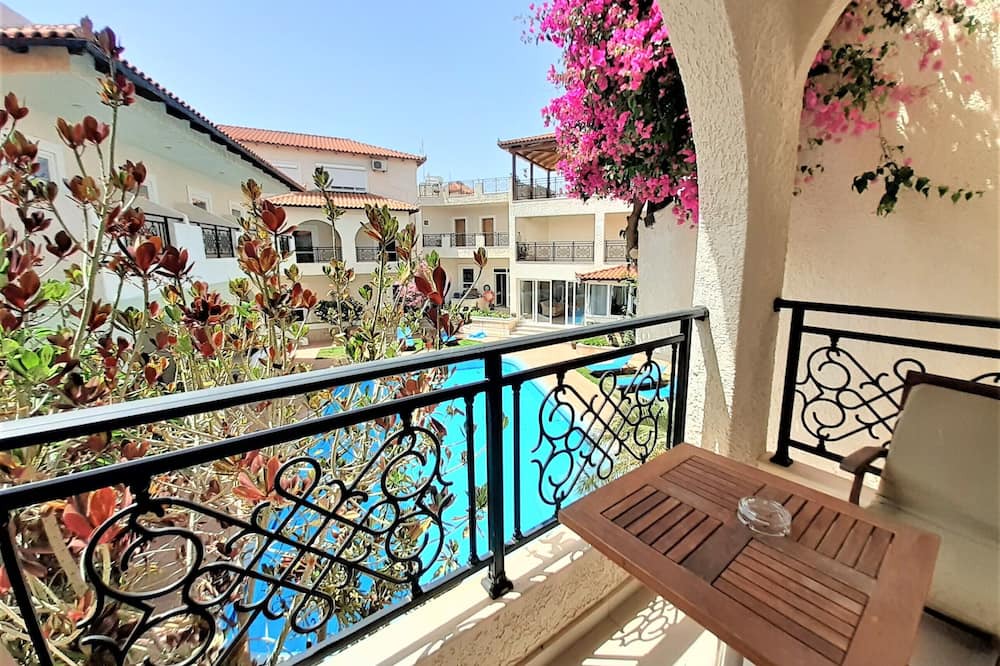 Photo of Patio Balcony in Kokinos Pirgos