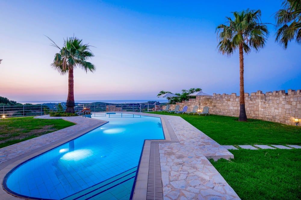 Photo of Others in Platanias