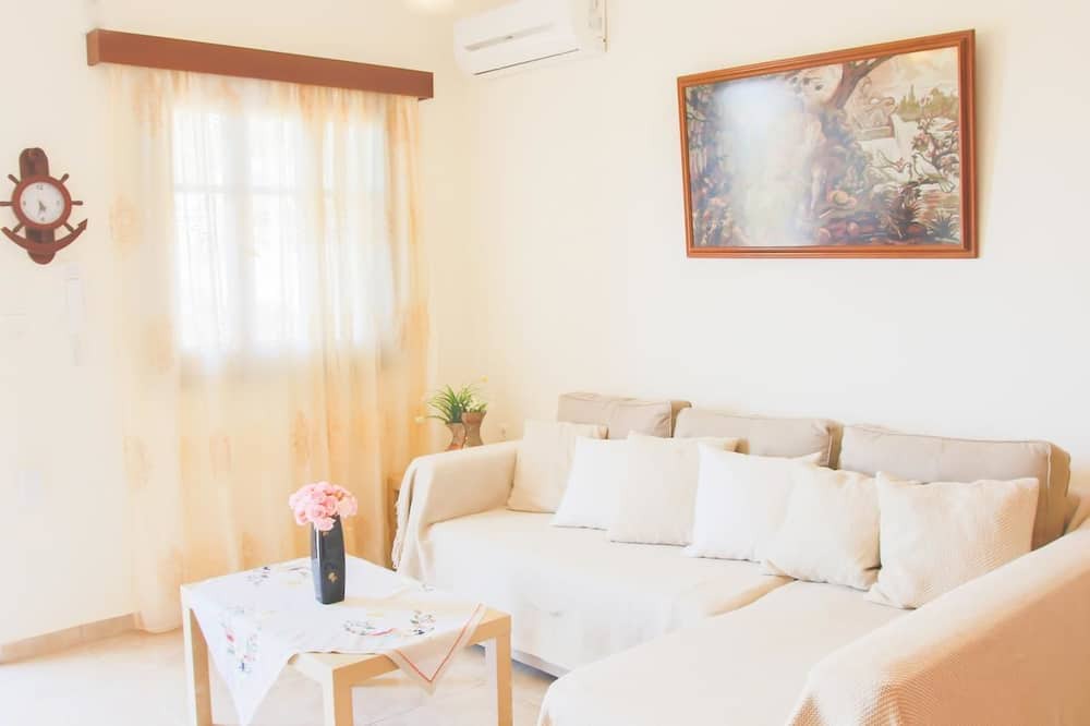 Photo of Livingroom in Arkasa