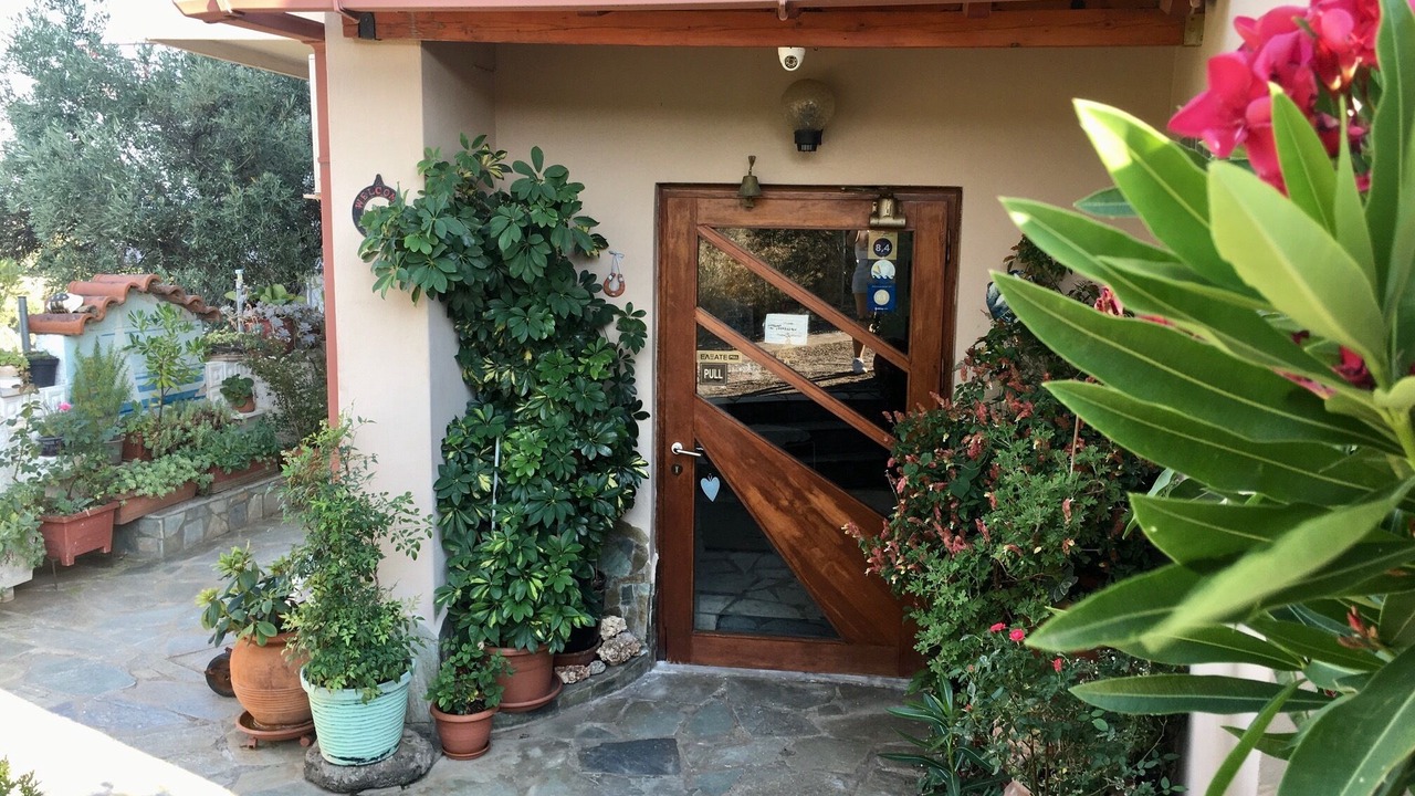 Photo of Outdoor in Karavomilos