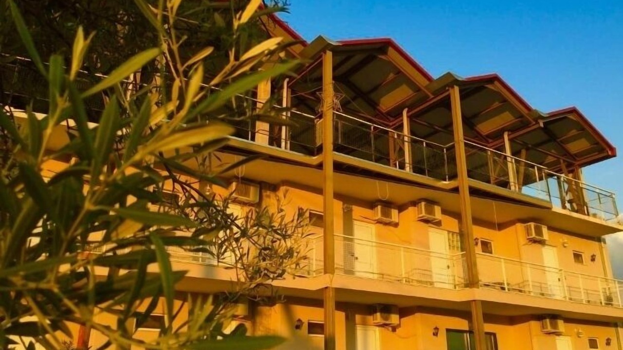 Photo of Outdoor in Karavomilos