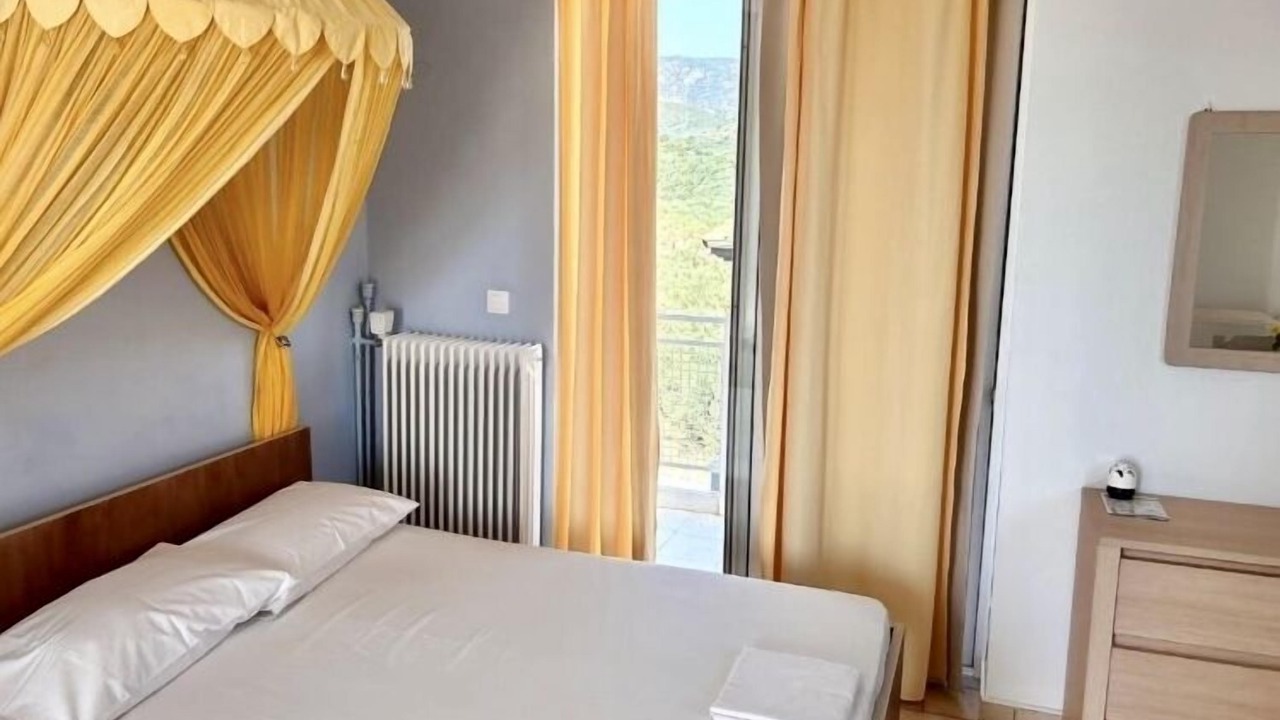 Photo of Bedroom in Karavomilos