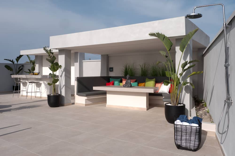Photo of Patio Balcony in Petaloudes