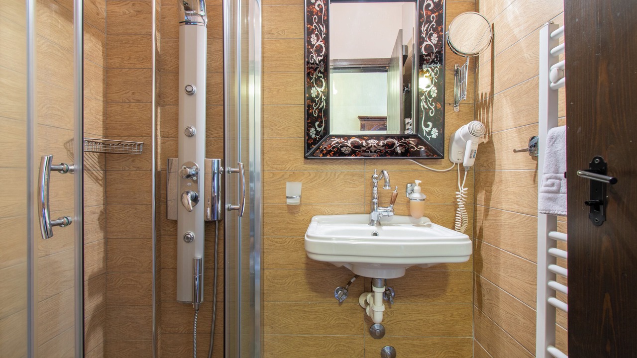 Photo of Bathroom in Parthenonas