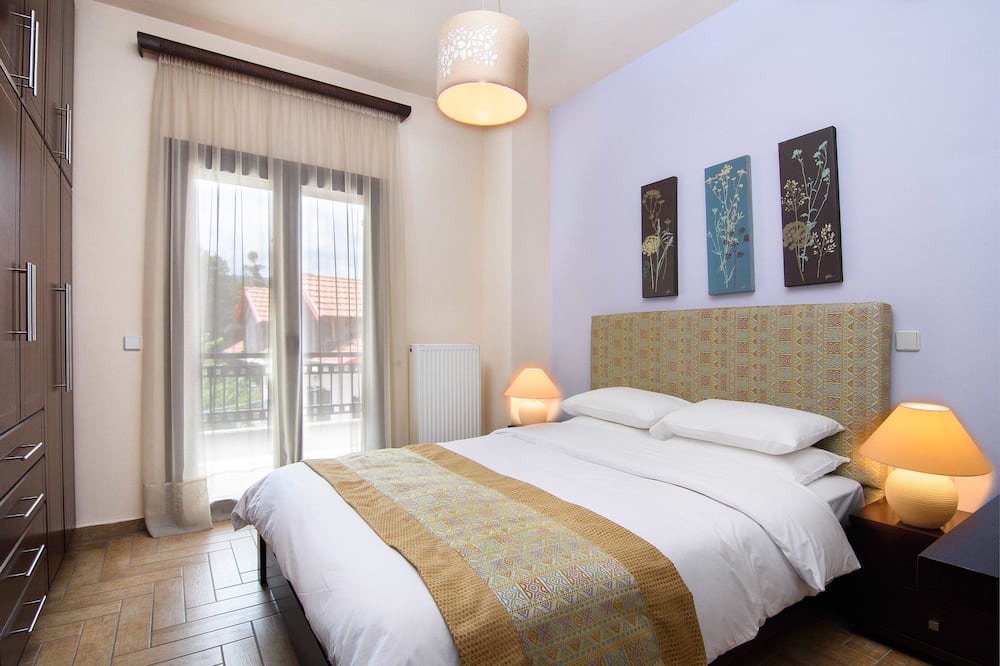 Photo of Bedroom in Elati
