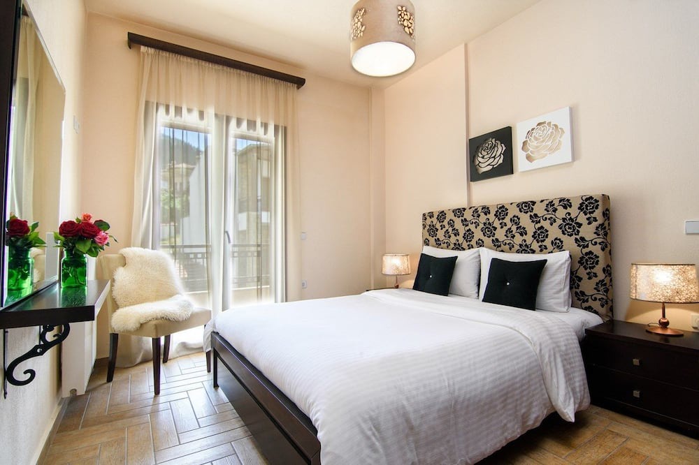 Photo of Bedroom in Elati