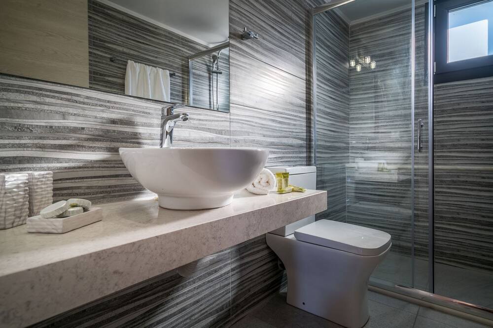 Photo of Bathroom in Fiolitis