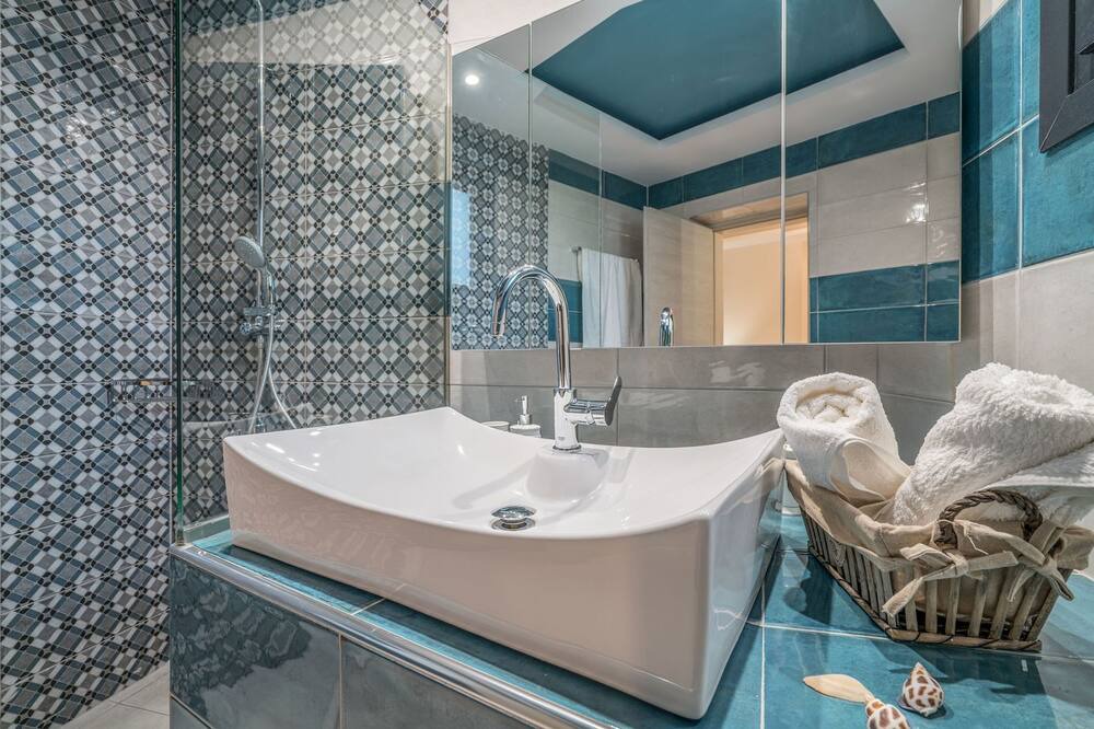 Photo of Bathroom in Fiolitis