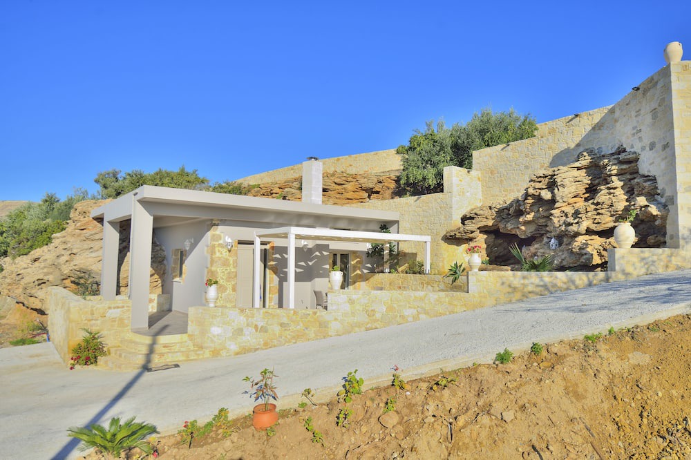 Photo of Outdoor in Limeniskos
